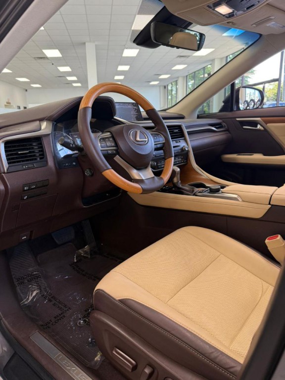 2017 Lexus RX Image 12