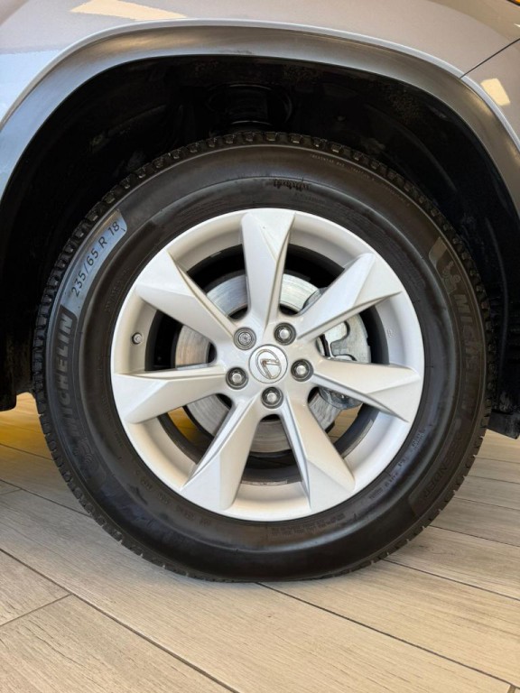 2017 Lexus RX Image 19