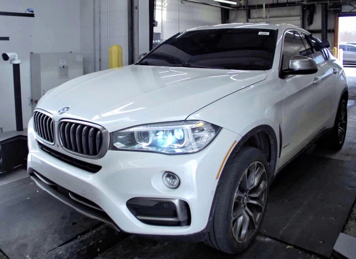 2018 BMW X6 Image 2