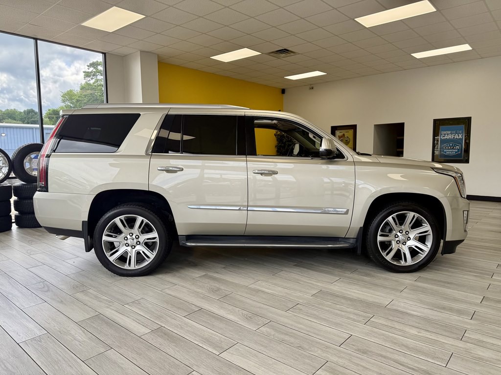 2016 Cadillac Escalade Image 5