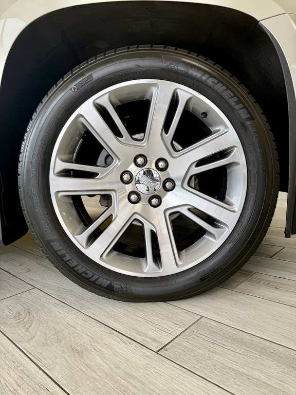 2016 Cadillac Escalade Image 20