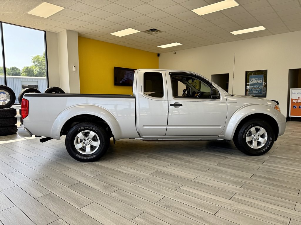 2013 Nissan Frontier Image 5