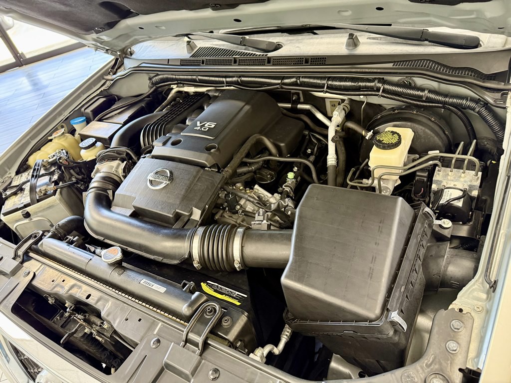 2013 Nissan Frontier Image 18