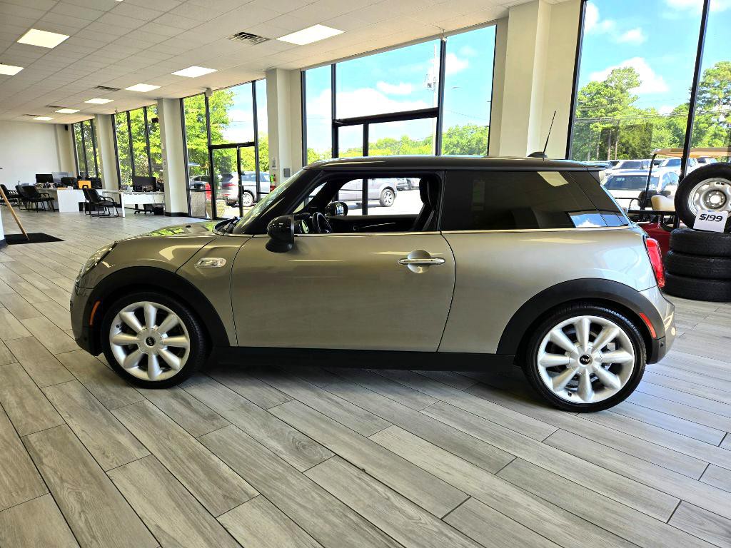 2019 MINI Cooper Image 4