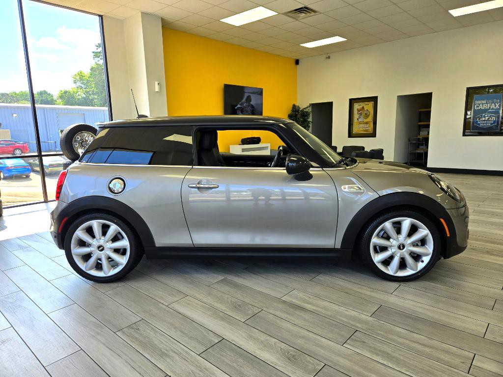 2019 MINI Cooper Image 5