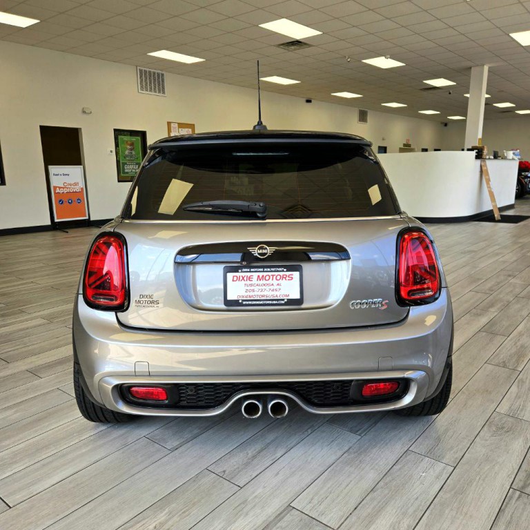 2019 MINI Cooper Image 7