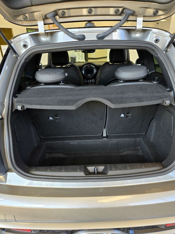 2019 MINI Cooper Image 9
