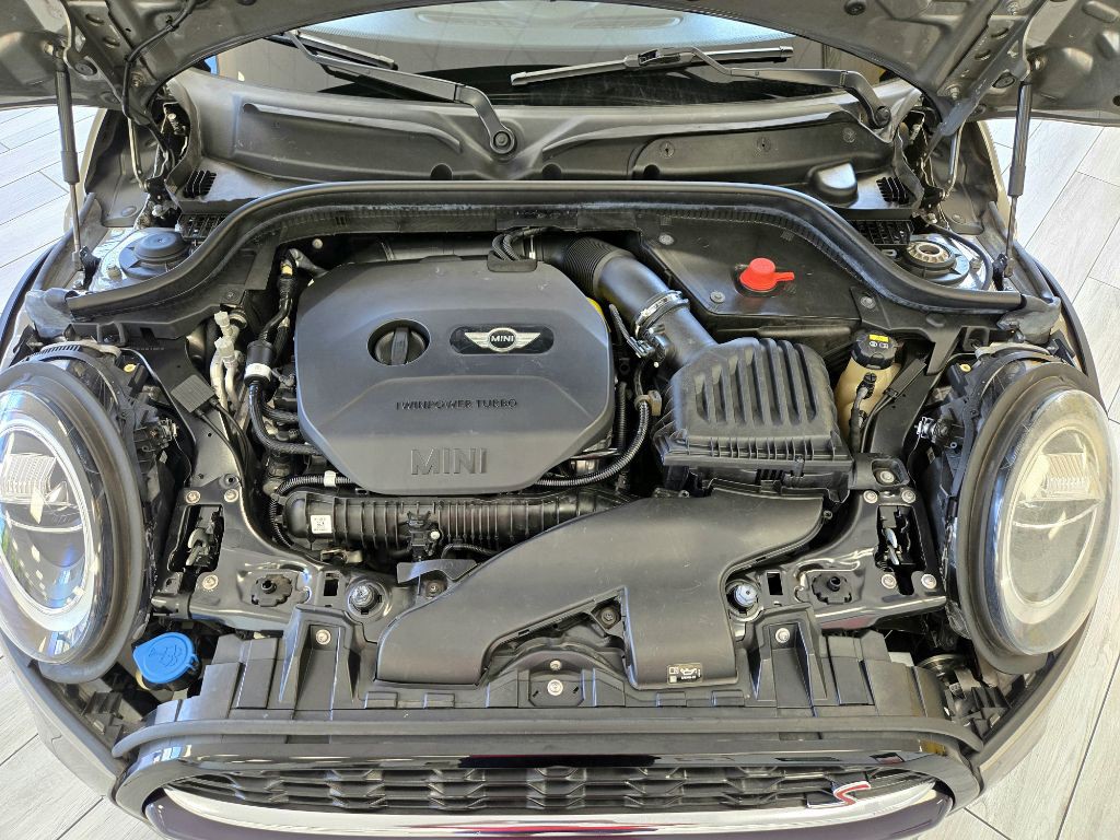 2019 MINI Cooper Image 19