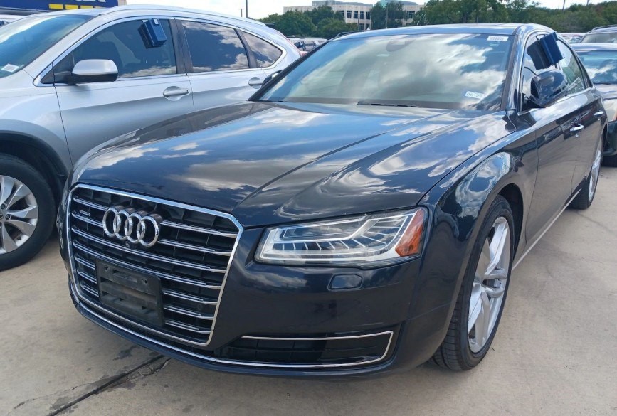 2015 Audi A8 Image 2