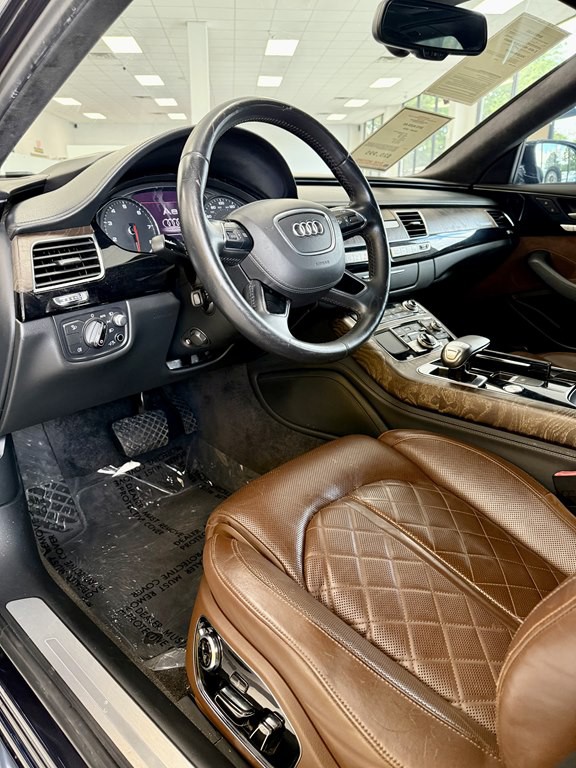 2015 Audi A8 Image 14