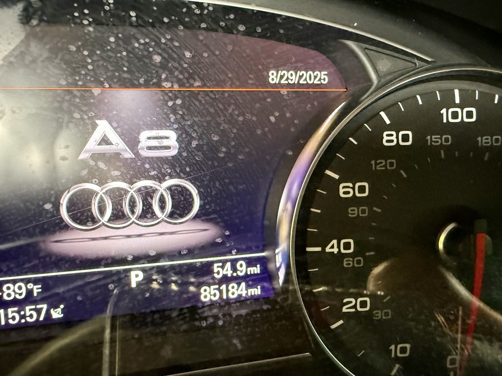 2015 Audi A8 Image 20