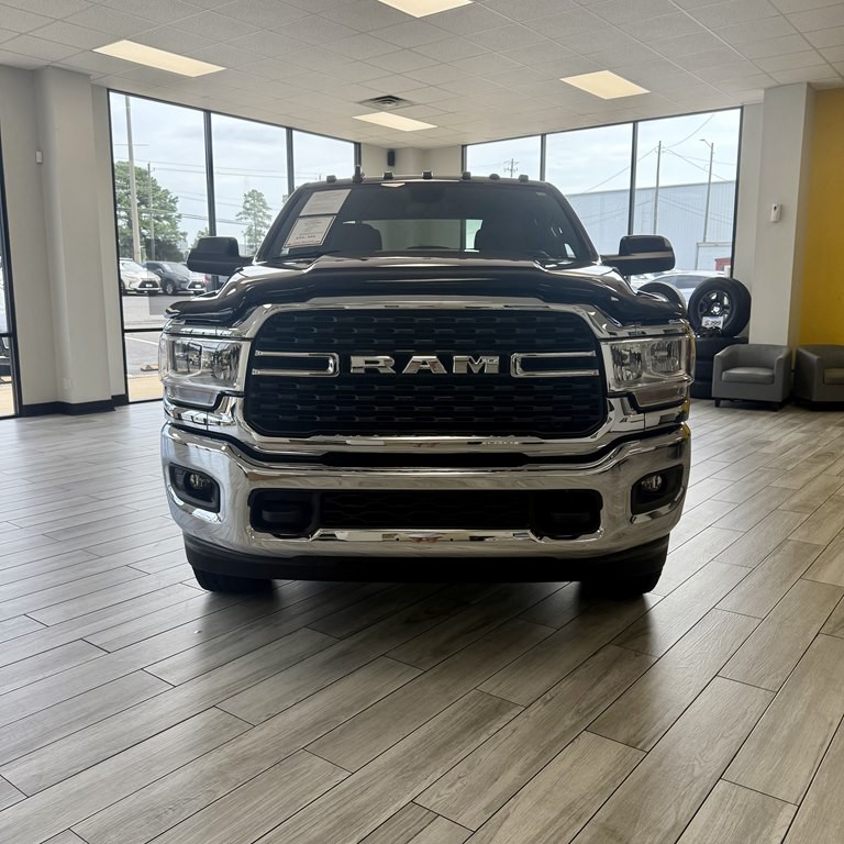 2022 RAM 2500 Image 2