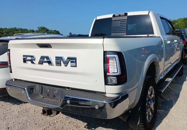 2016 RAM 2500 Image 3