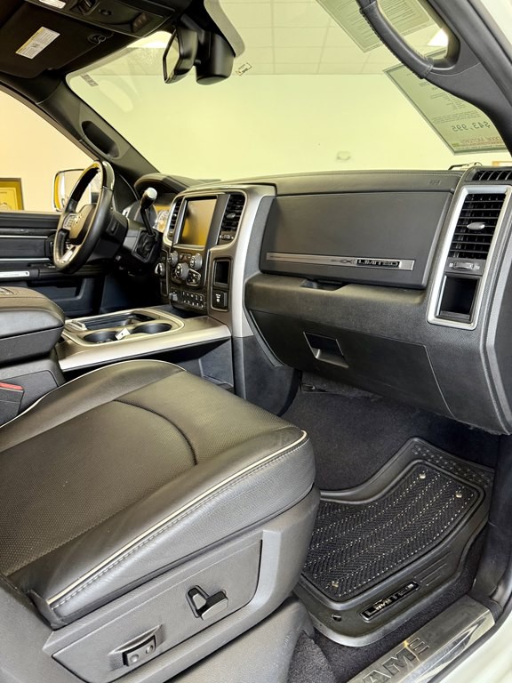 2016 RAM 2500 Image 11