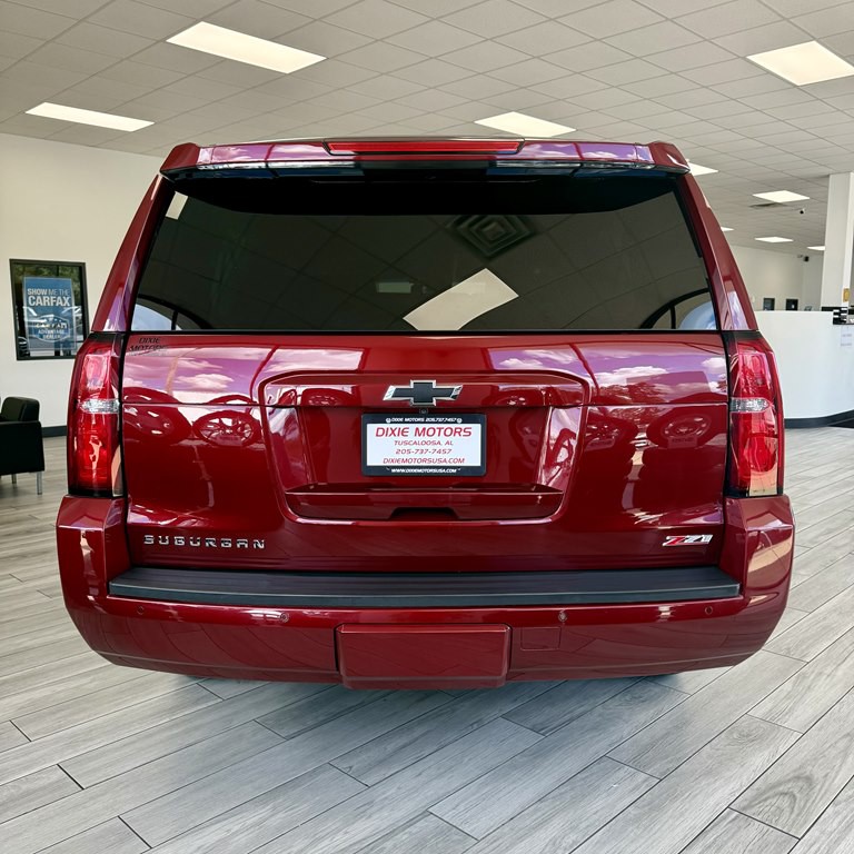 2018 Chevrolet Suburban Image 8