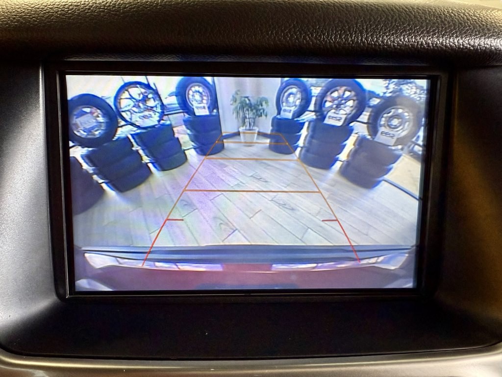 2018 Chevrolet Suburban Image 11