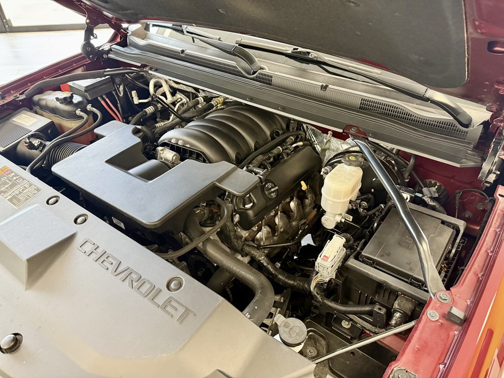 2018 Chevrolet Suburban Image 17