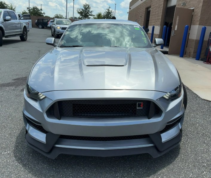 2021 Ford Mustang Image 3