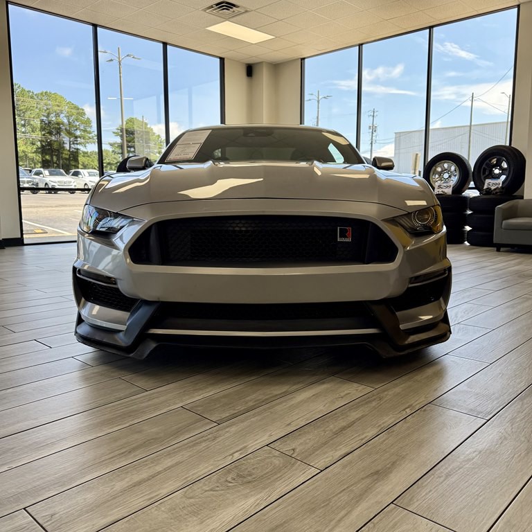 2021 Ford Mustang Image 2
