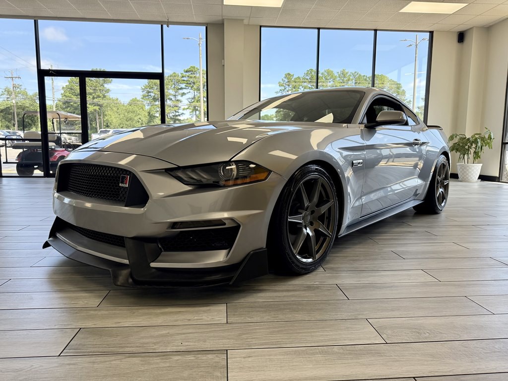 2021 Ford Mustang Image 3