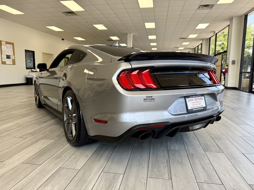 2021 Ford Mustang Image 7
