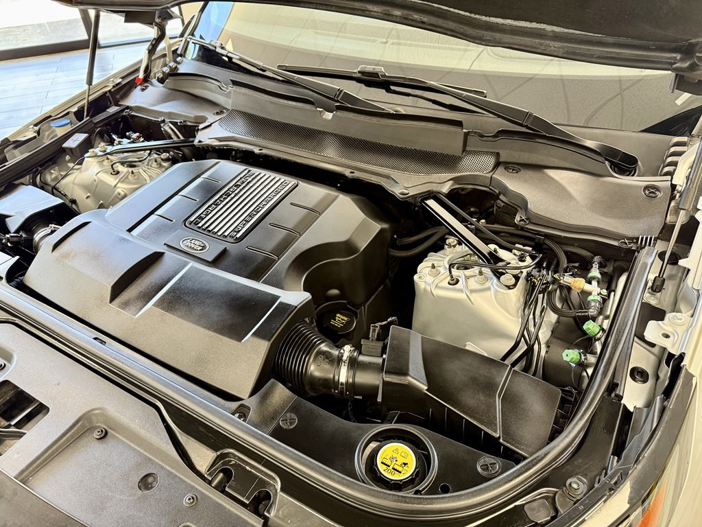 2018 Land Rover Discovery Image 19