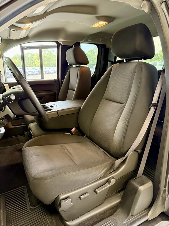 2011 Chevrolet Silverado 1500 Image 13