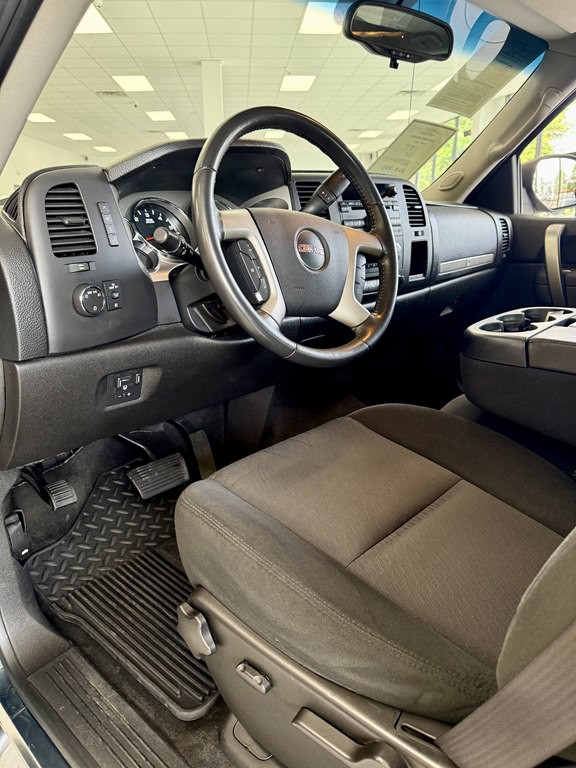 2012 GMC Sierra Image 12