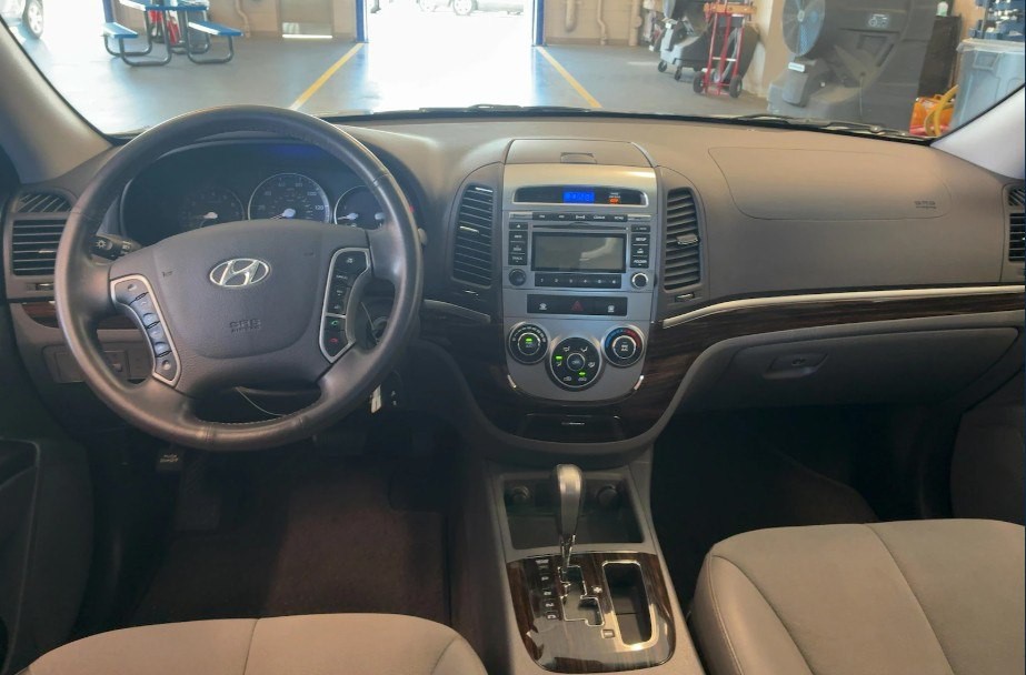 2011 Hyundai Santa Fe Image 5