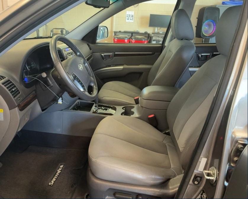 2011 Hyundai Santa Fe Image 6