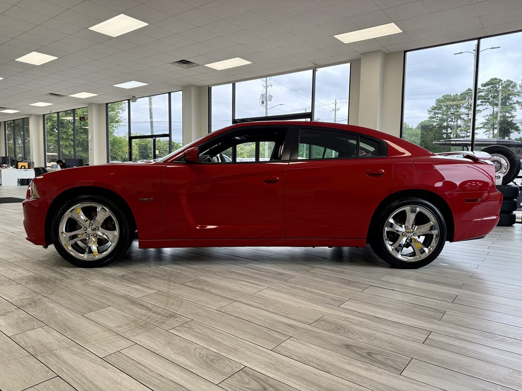 2011 Dodge Charger Image 4