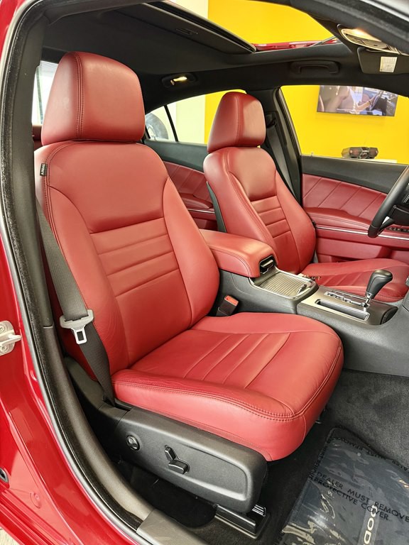 2011 Dodge Charger Image 16