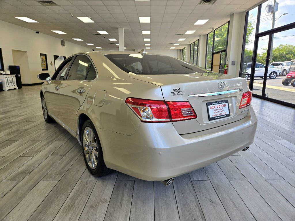 2011 Lexus ES Image 7