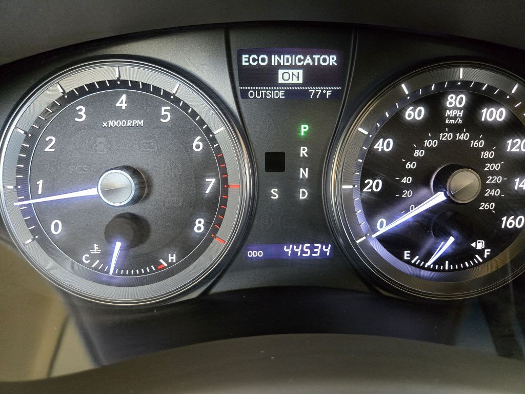 2011 Lexus ES Image 17