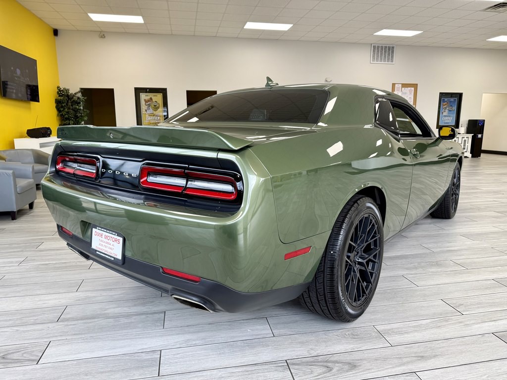2018 Dodge Challenger Image 6