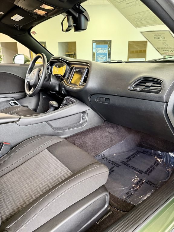 2018 Dodge Challenger Image 14