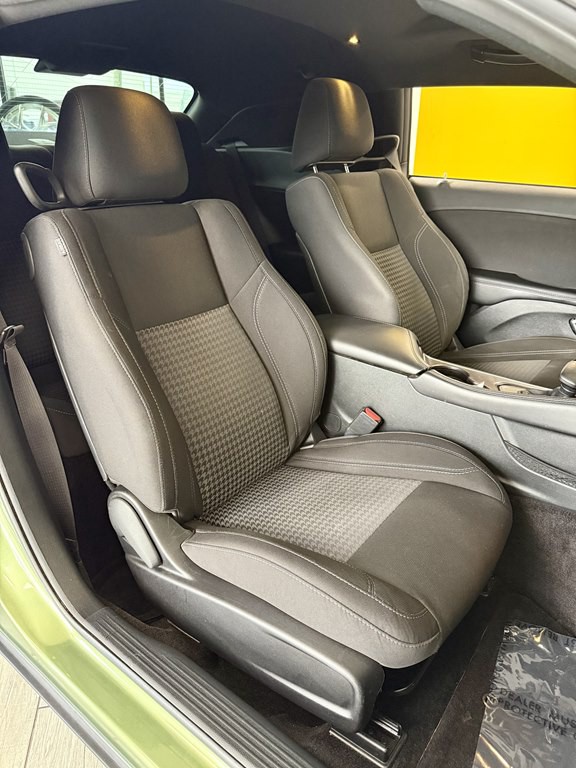 2018 Dodge Challenger Image 15