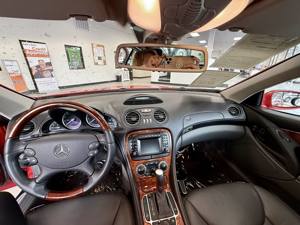 2003 Mercedes-Benz SL-Class Image 10