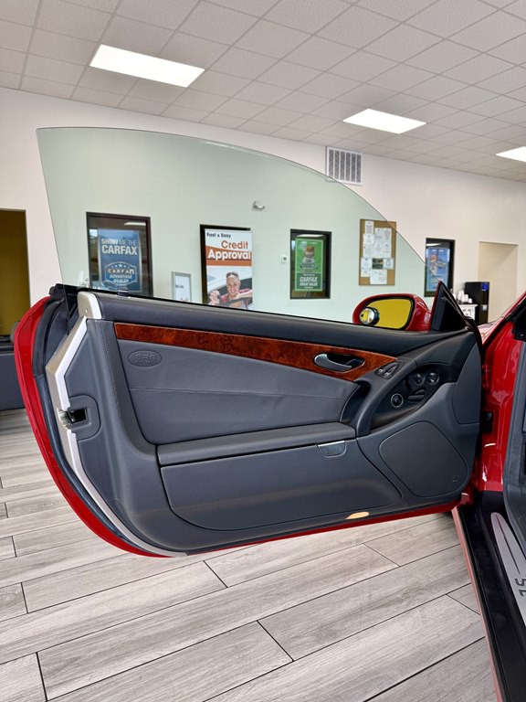 2003 Mercedes-Benz SL-Class Image 14