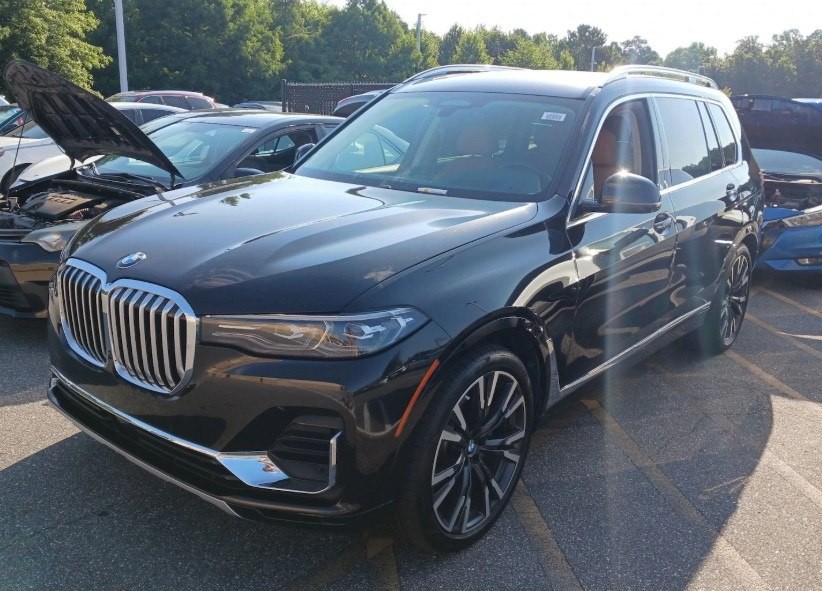 2020 BMW X7 Image 2