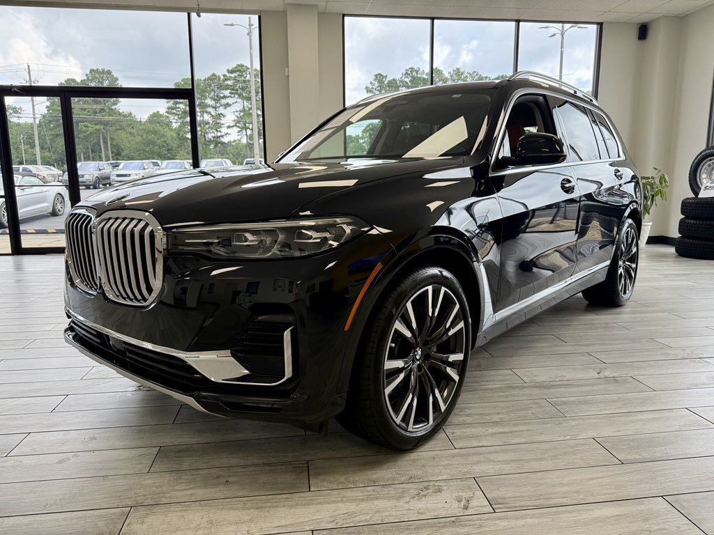 2020 BMW X7 Image 3