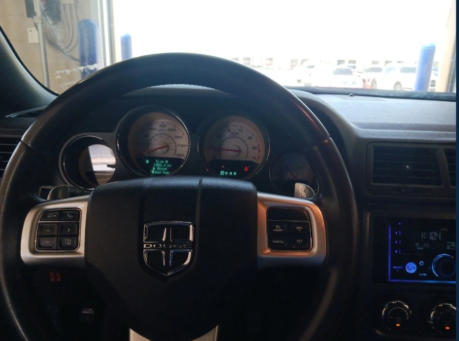 2013 Dodge Challenger Image 6