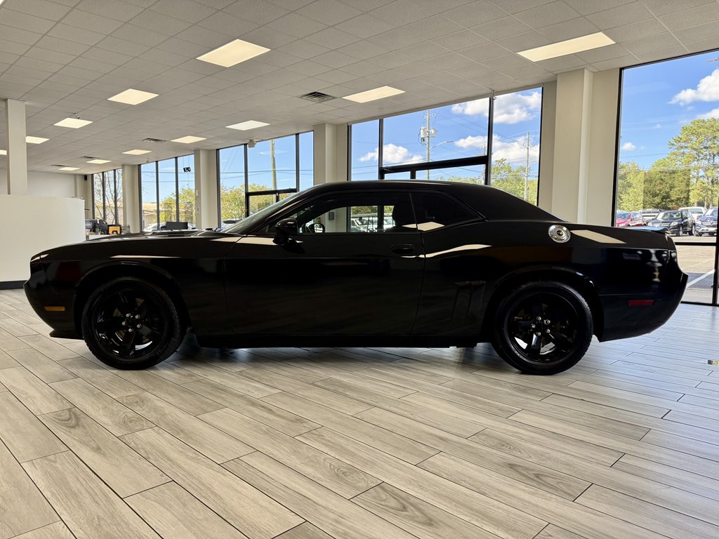 2013 Dodge Challenger Image 4