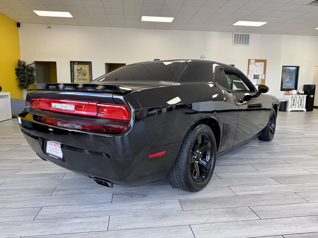 2013 Dodge Challenger Image 6