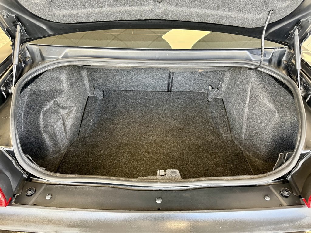 2013 Dodge Challenger Image 9