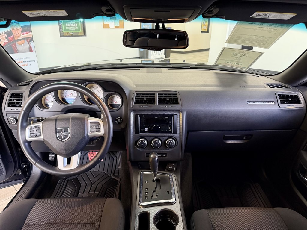2013 Dodge Challenger Image 10