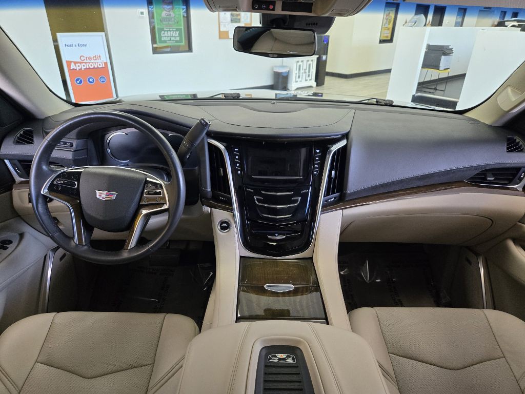 2019 Cadillac Escalade Image 10