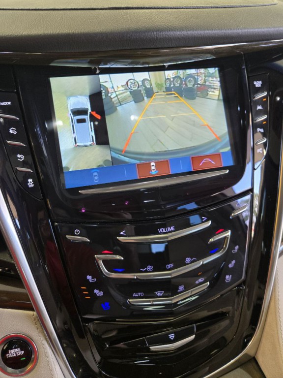 2019 Cadillac Escalade Image 11