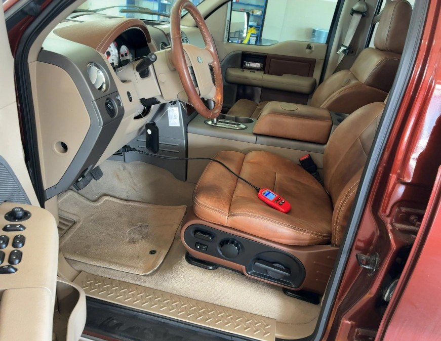 2005 Ford F-150 Image 5