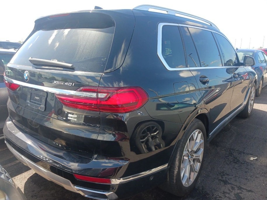 2019 BMW X7 Image 3